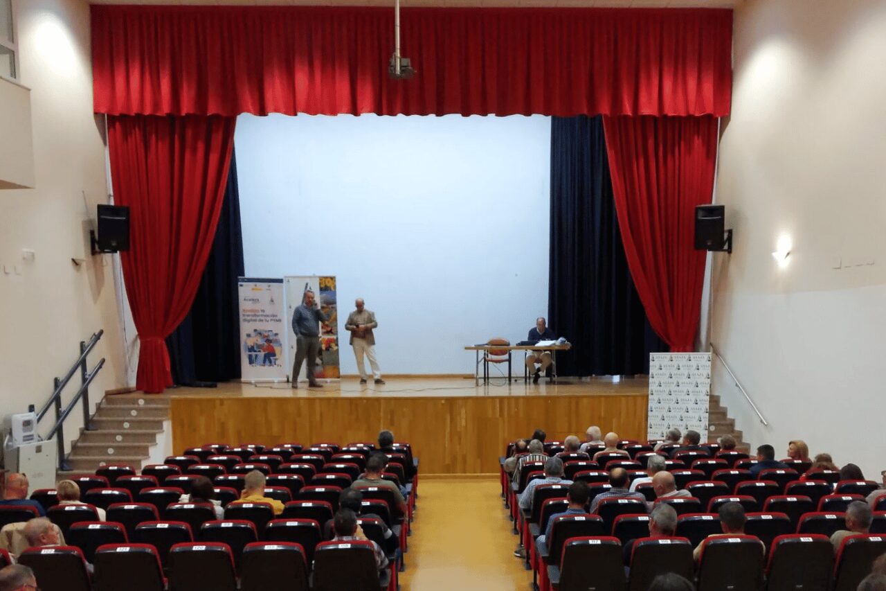 ASAJA Málaga celebra una jornada sobre ayudas por borrascas, flexibilidades de la PAC e inventario de cauces del Guadalquivir